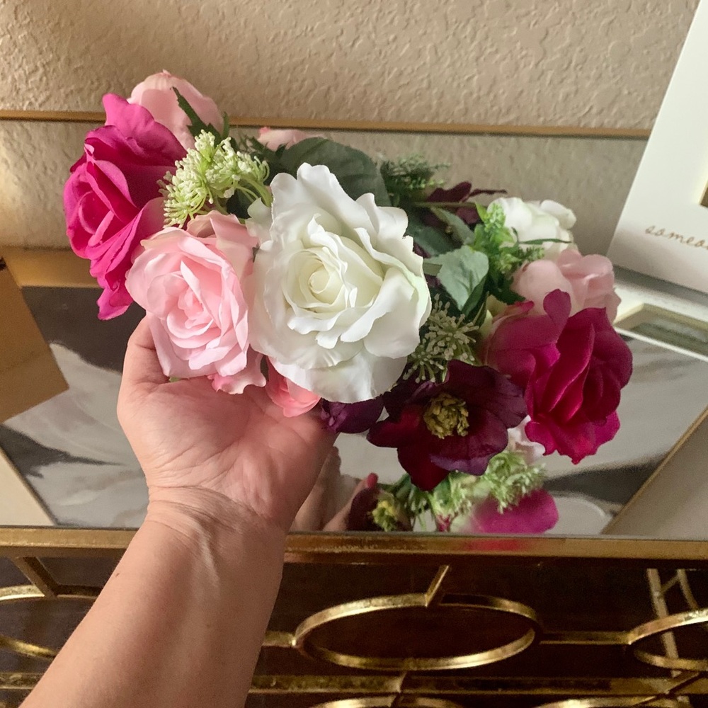 Flower Tiara - Picture 2 of 4